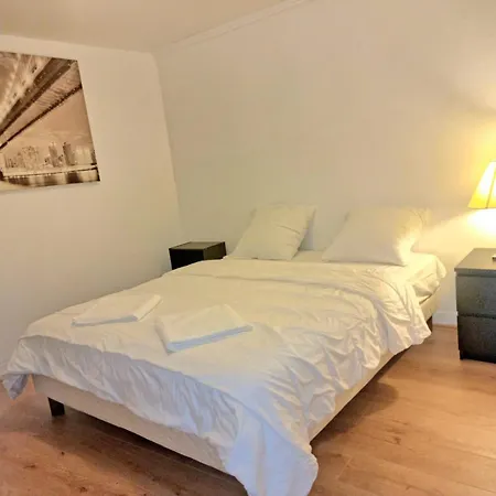 Maison Jardin&terrasse 15min De Paris Holiday home Houilles
