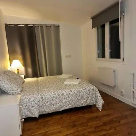 Maison Jardin&terrasse 15min De Paris بيت للعطل *